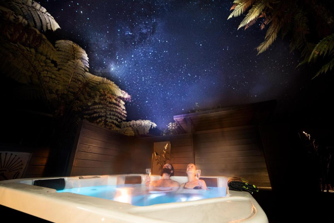 Wairua Lodge - Rainforest River Retreat Whitianga Buitenkant foto